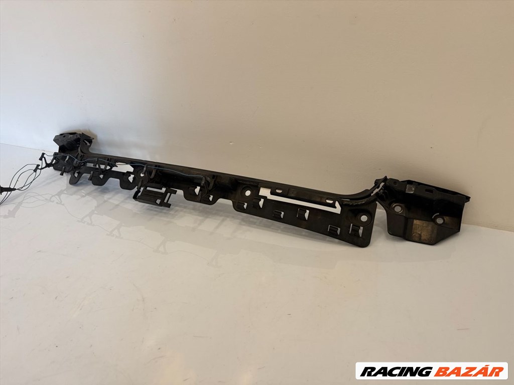 BMW E93 hátsó középső lökhárító tartó  51127161457 2. kép