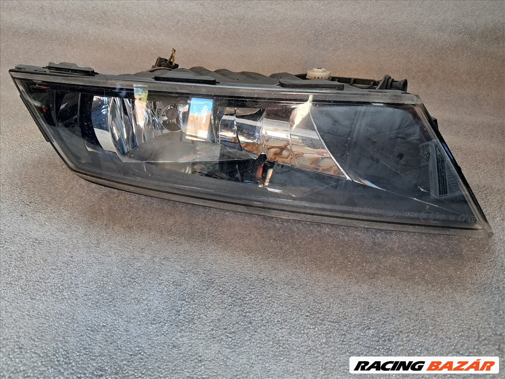 Skoda Superb III Bal ködlámpa  1. kép