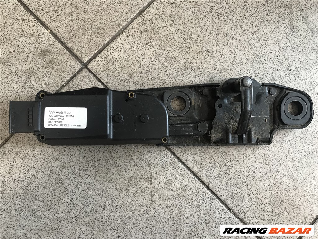 Volkswagen Passat B7 Variant / csomagtér zár 3af827887 1. kép
