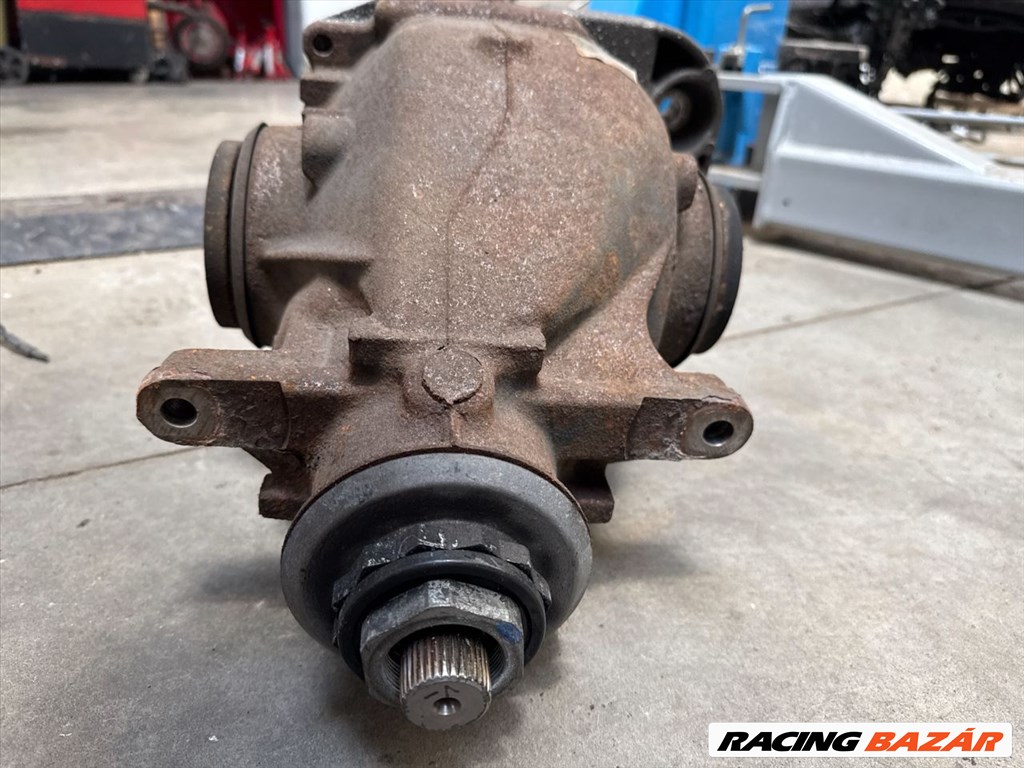 BMW  E82 E88 E90 E91 E92 E93 Hátsó Differenciálmű  7566151 4. kép