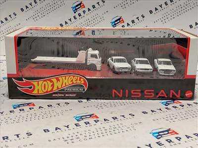 Nisssan Skyline diorama szett #14 - Skyline 2000 GT-R, Skyline C210, Skyline HT 2000 GT-X, Nissan szállító jármû