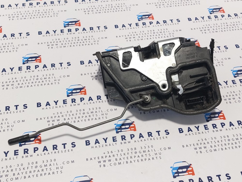 BMW E90 E92 F10 E87 F20 F30 E60 F01 X1 X3 X5 X6 jobb elsõ JOBBKORMÁNYOS ajtó zár zárszerkezet 1. kép
