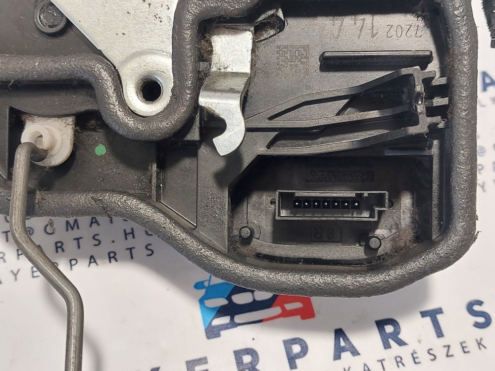 BMW E90 E92 F10 E87 F20 F30 E60 F01 X1 X3 X5 X6 jobb elsõ JOBBKORMÁNYOS ajtó zár zárszerkezet 2. kép