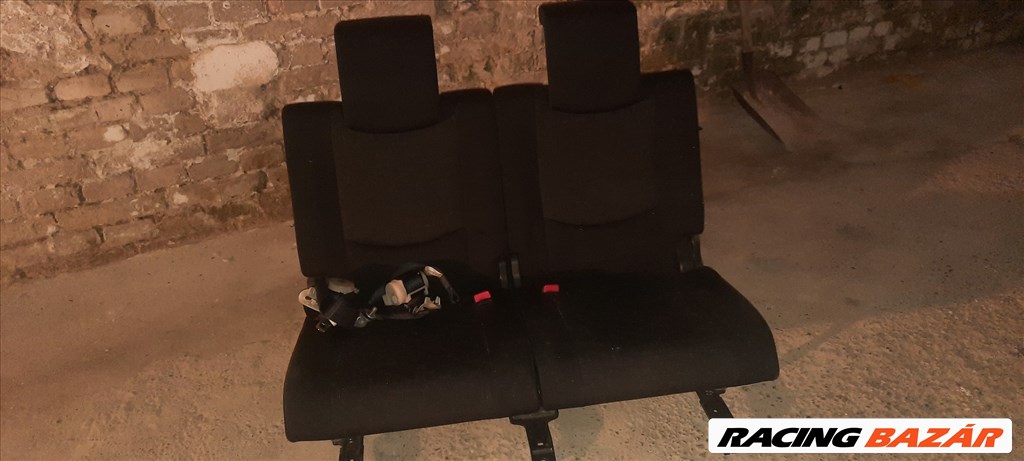Mazda 5 hátsó ülés övvel 6. 7. ülés 1. kép