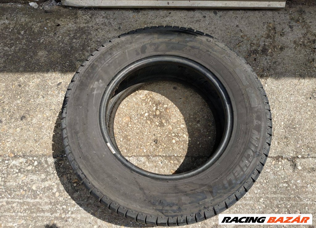 Michelin Agilis 235/65R16C 1 db 4. kép