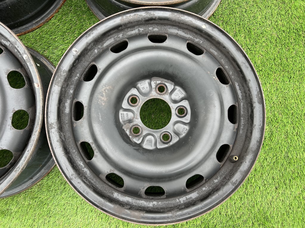 5x114.3 16" Chrysler gyári lemezfelni 6,5Jx16h2 ET40 3. kép