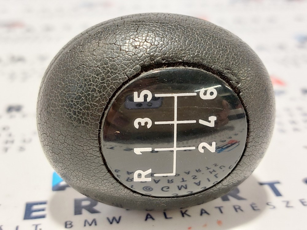 BMW E30 E32 E36 E34 E39 E46 E39 E90 E60 E87 stb. fekete 6-os törött váltógomb váltókar 2. kép