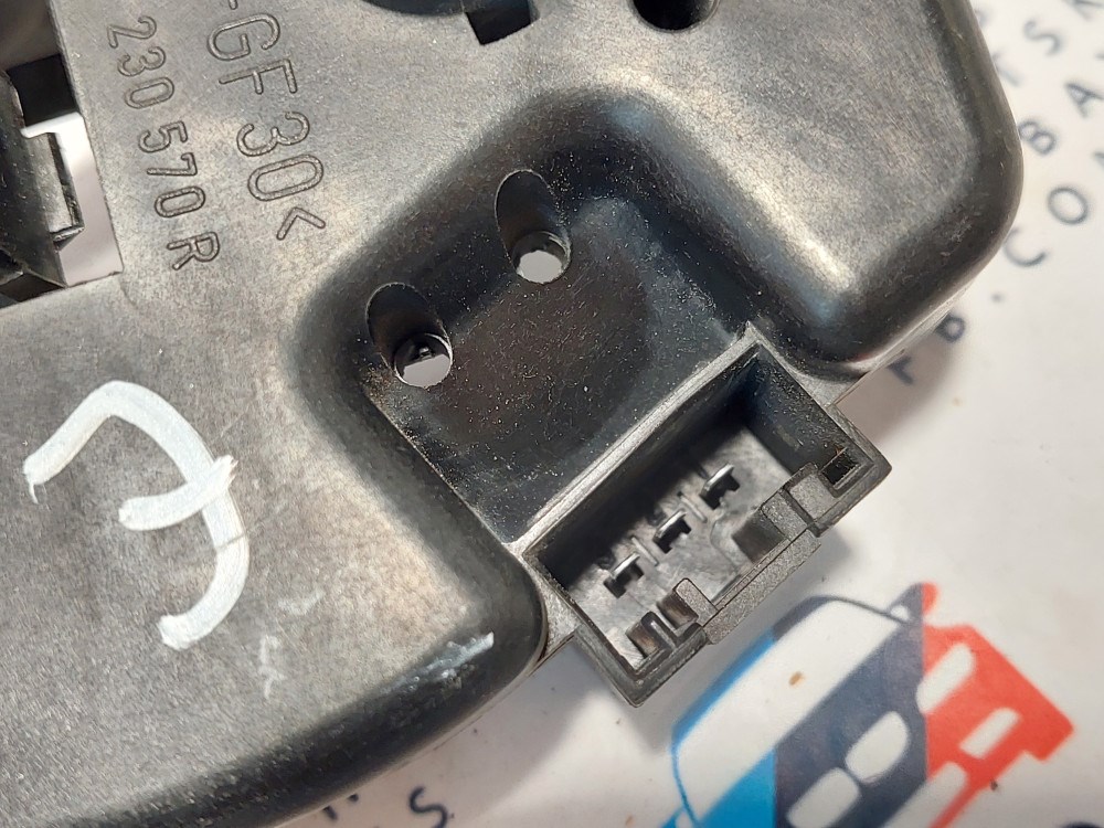 BMW E46 sedan touring jobb hátsó csomagtér tolató lámpa foglalat 3. kép