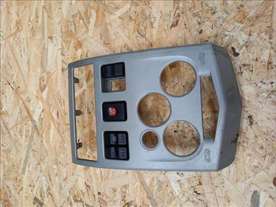 Dacia Logan (2004-2010) Rádió Keret