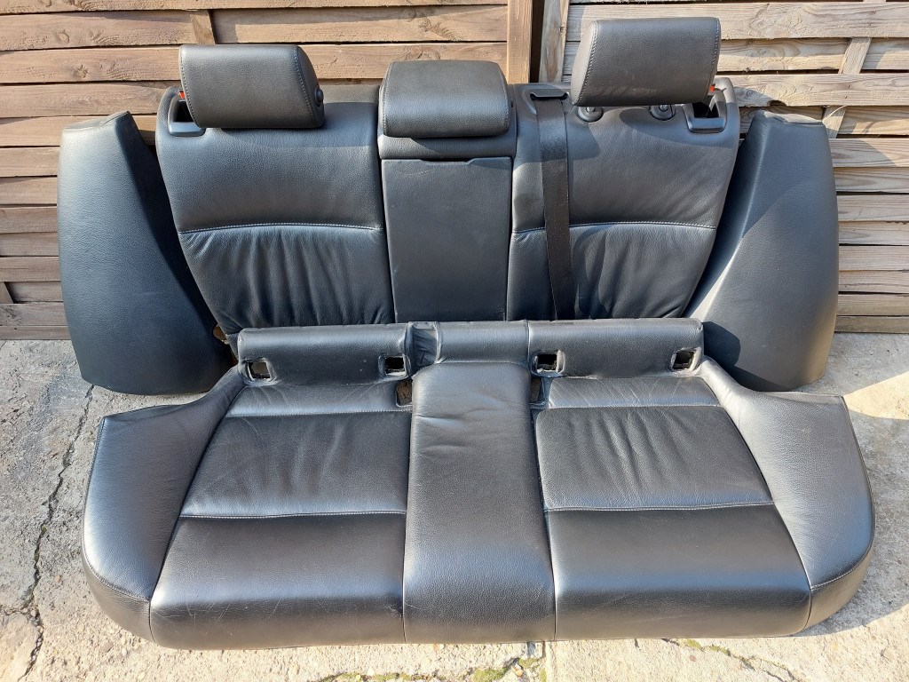 BMW E91 fekete bõr belsõ ülés bõrbelsõ ülésszett ajtókárpittal 6. kép