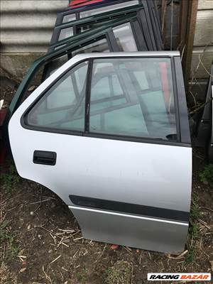 Suzuki Swift Sedan jobb hátsó ajtó eladó ezüst színben Z2S
