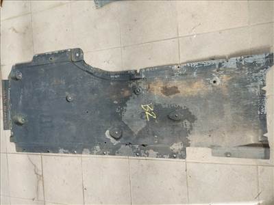 BMW E81 E82 E87 bal alsó nagy hosszú alsó burkolat páncél haslemez haspáncél