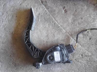 Audi a6 4f C6  (2004-2011) 2.7tdi v6  Gázpedál