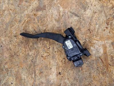 Mitsubishi Colt VI (2002-2010) Benzines Gázpedál