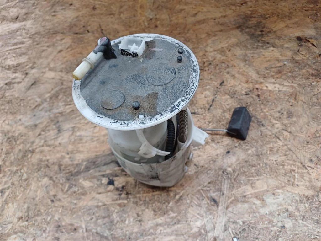 Suzuki Swift III (2004-2010) 1.5 16V Benzines  Üzemanyag Szivattyú 1. kép