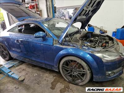 Audi TT (8J) bontott alkatrészei