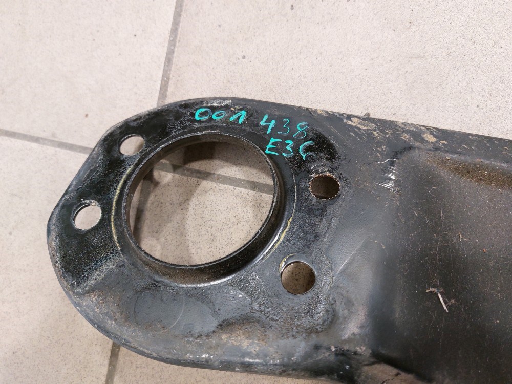 BMW E36 zárhíd homlokfal merevítõ keresztmerevítõ - klímás 2. kép