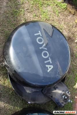 Toyota Rav4 2 2001 pótkerék tartó takaróval