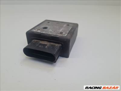 Volkswagen Golf VII üzemanyag szivattyú relé 5q0906121d