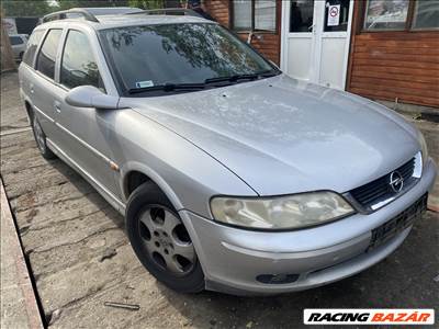 Opel Vectra B 1.8i bontott alkatrészei