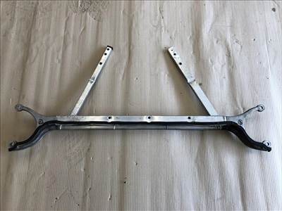 Audi A8 D3  (2002-2009)  Toronymerevítő 