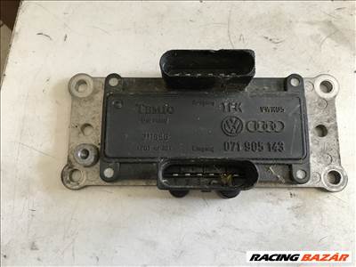 Seat León I 2,3 VR5 gyújtás modul 071905143