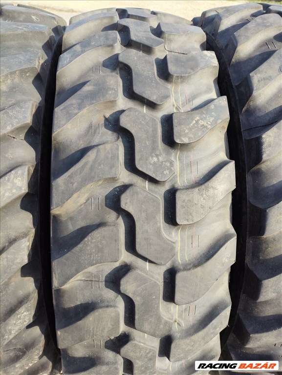 12.5 R20 335 80 R20 használt Dunlop SP T9 rakodógép gumik 12,5 r20 335/80r20 terepgumi 2. kép