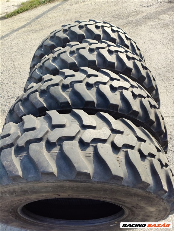 12.5 R20 335 80 R20 használt Dunlop SP T9 rakodógép gumik 12,5 r20 335/80r20 terepgumi 8. kép