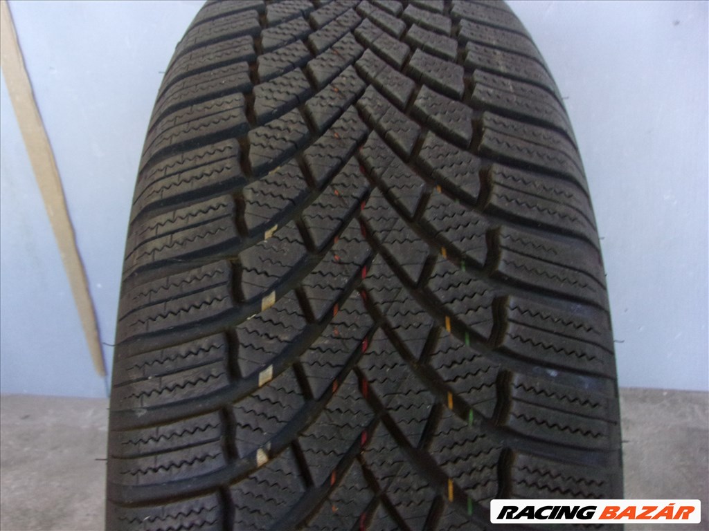 Bridgestone Blizzak LM005 Seal téli 235/55 R19 101 T TL 2023 2. kép