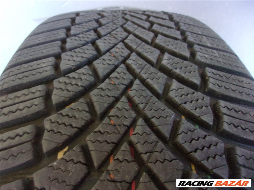 Bridgestone Blizzak LM005 Seal téli 235/55 R19 101 T TL 2023 3. kép