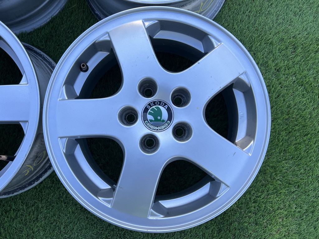 5x100 14" Skoda gyári alufelni 6Jx14h2 ET43 3. kép