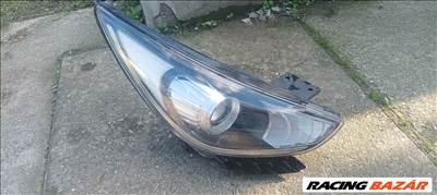 Kia Niro jobb oldali gyári fényszóró 92102g5050