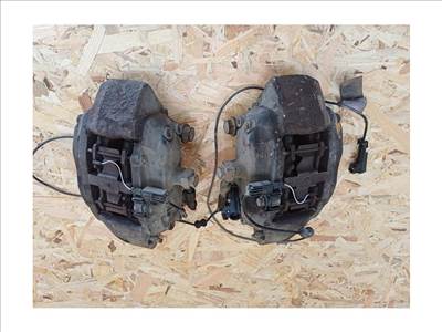 Mercedes ML W163 (1998-2005) Első Féknyereg Munkahengerrel Pár 