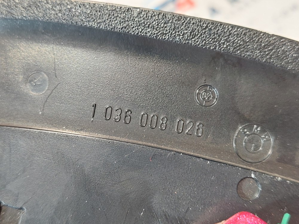 BMW E46 km óra kilométer óra óracsoport mûszeregység napellenzõ árnyékoló 3. kép