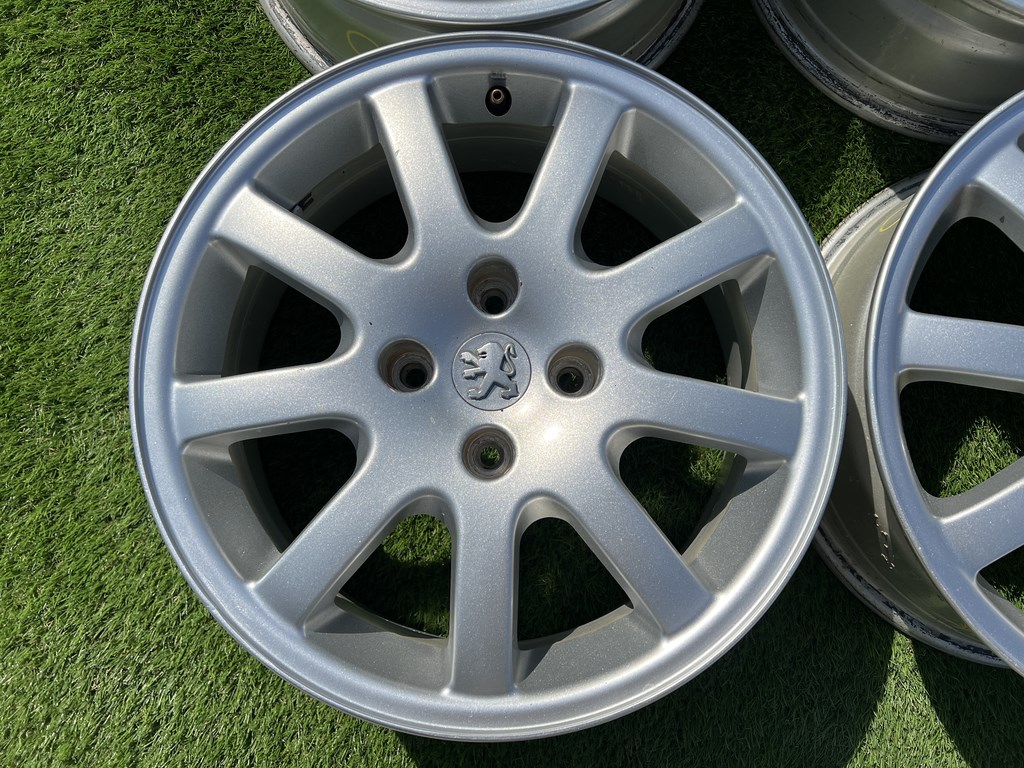 4x108 16" Peugeot gyári alufelni 6,5Jx16h2 ET28 2. kép