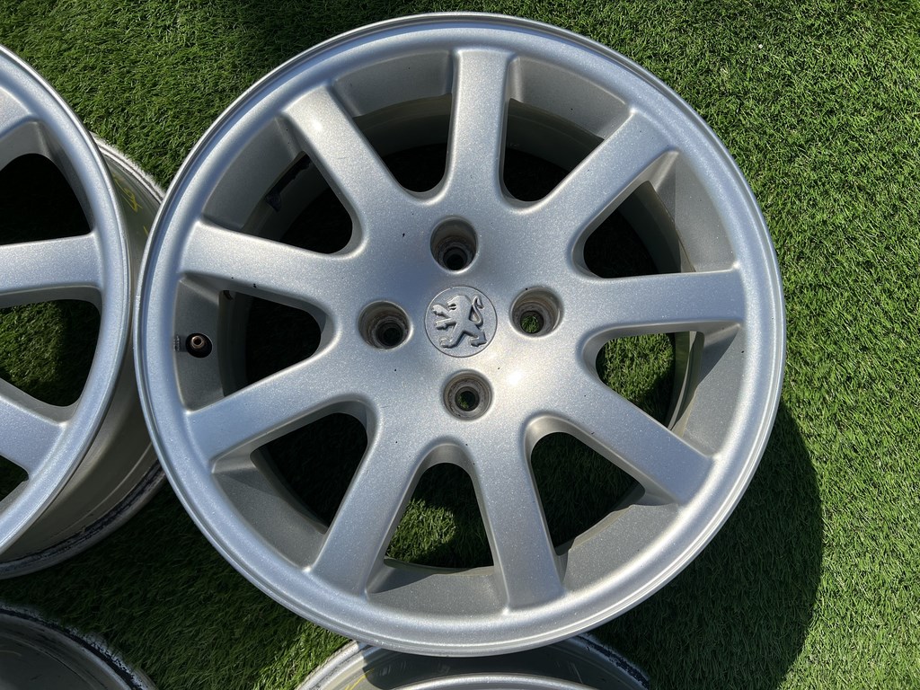 4x108 16" Peugeot gyári alufelni 6,5Jx16h2 ET28 4. kép