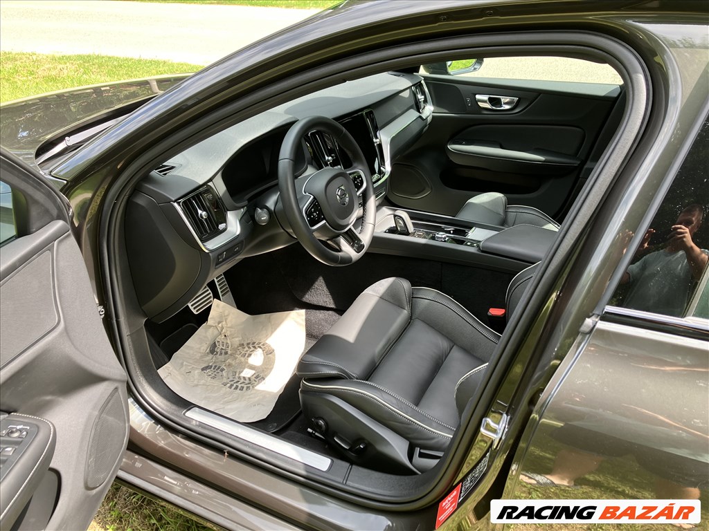 Eladó Volvo S60 2.0 (B4) MHEV R-Design Geartronic 5. kép