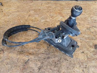 Vw Touran (2003-2010) 1.6 Benzines Váltó Kulissza