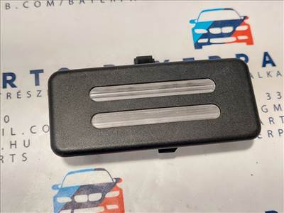 BMW E81 E82 E87 E90 E91 E92 E60 E61 X1 X3 X4 X5 beltér napellenző sminktükör lámpa beltér világítás