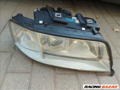 Audi A6 (C5 - 4B) jobb első fényszóró 