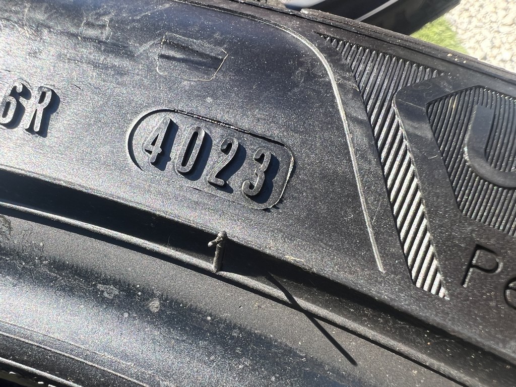255/40 R21 Goodyear UltraGrip Performance+ téli gumi 6,5mm 5. kép