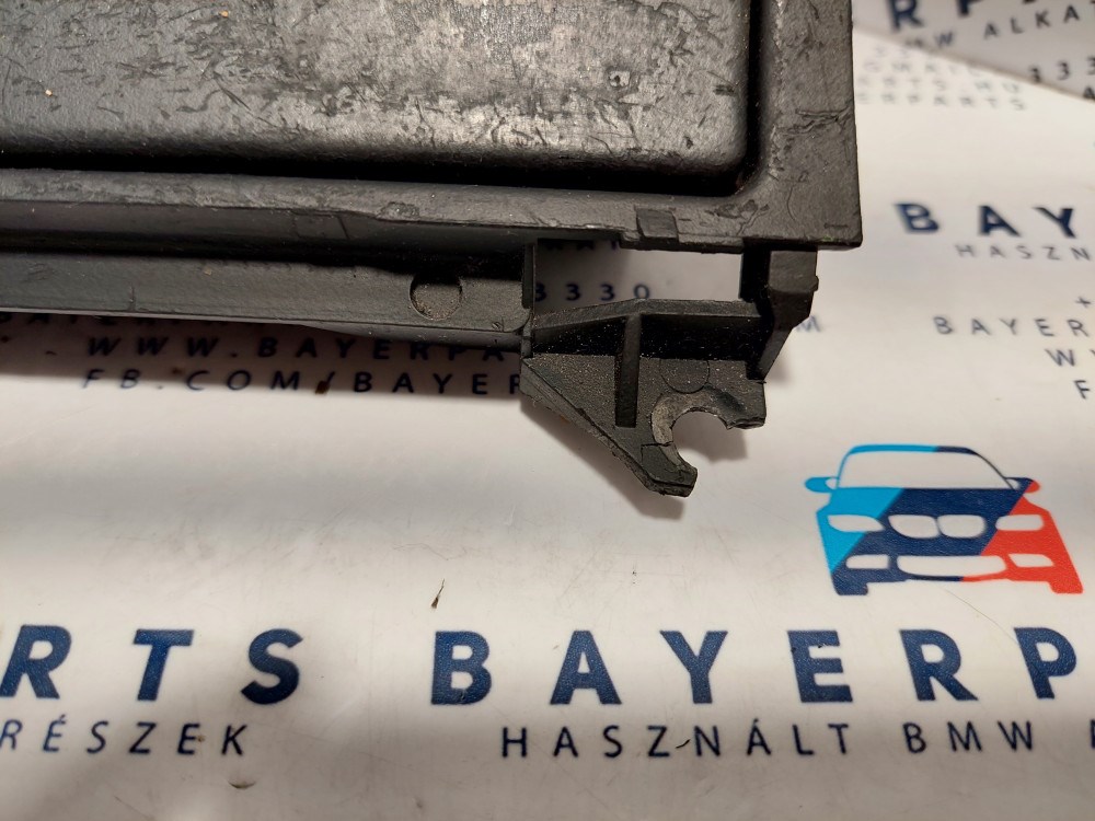 BMW E46 középsõ tároló konzol középkonzol hamutartó tartó 3. kép