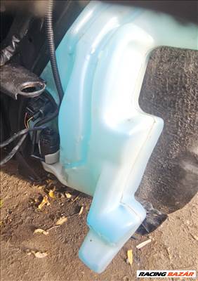 Audi A4 (B6/B7) Ablakmosó tartály és szivattyú 