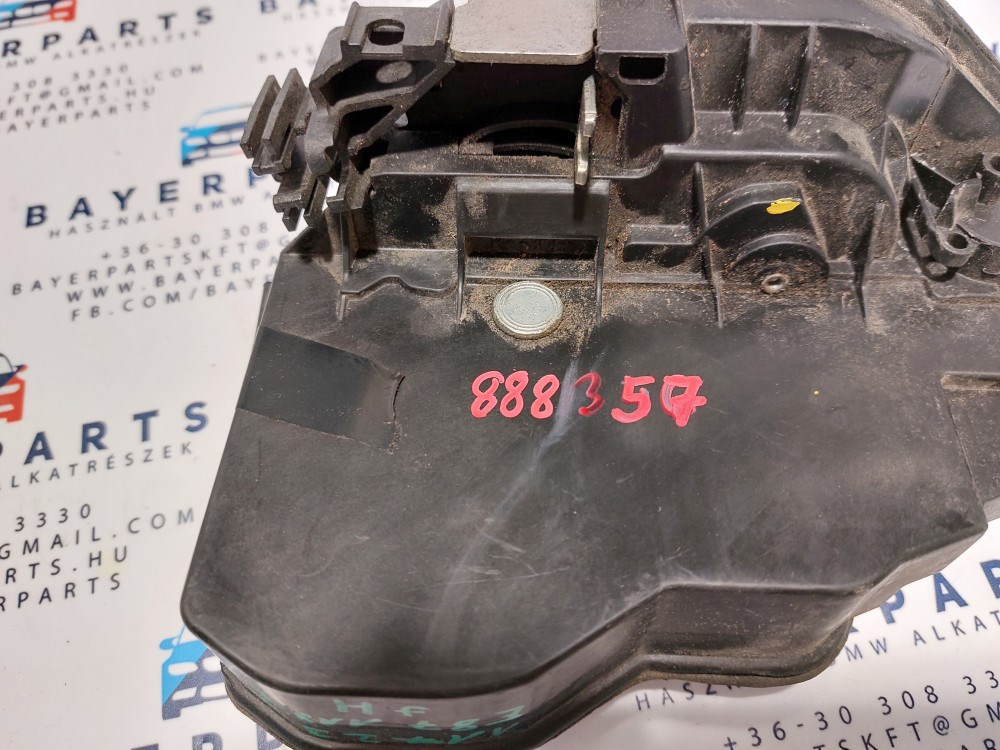 BMW E87 F20 F30 F60 E65 F01 X1 X3 X5 X6 jobb hátsó ajtó zár zárszerkezet 2. kép