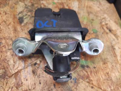 Skoda Octavia II (2006-2013) Csomagtérajtó Központizár