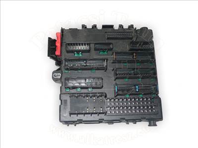 Opel Vectra C/2 2005-2008 - biztosíték tábla, hátsó, jelölés: FQ