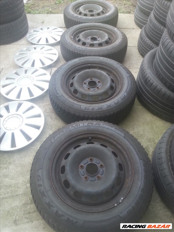  5x108 lyukosztású Ford Focus lemezfelni, rajta 195/65R15 Maxxis 2020-as téli gumi 2. kép