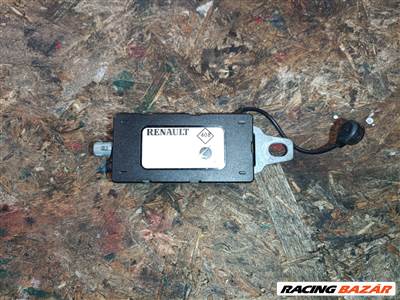 Renault Laguna III, Mégane III Antenna erősítő 282300002R / 282300003R
