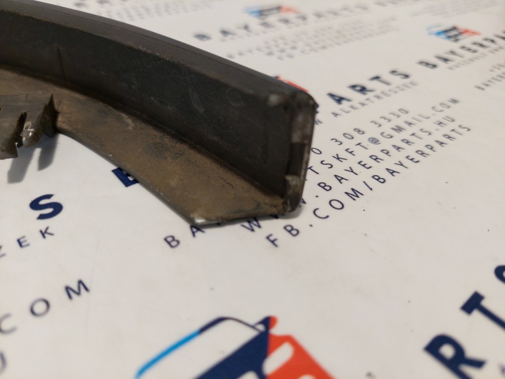 BMW E46 coupe cabrio szürke jobb bajuszléc - hiányos 5. kép