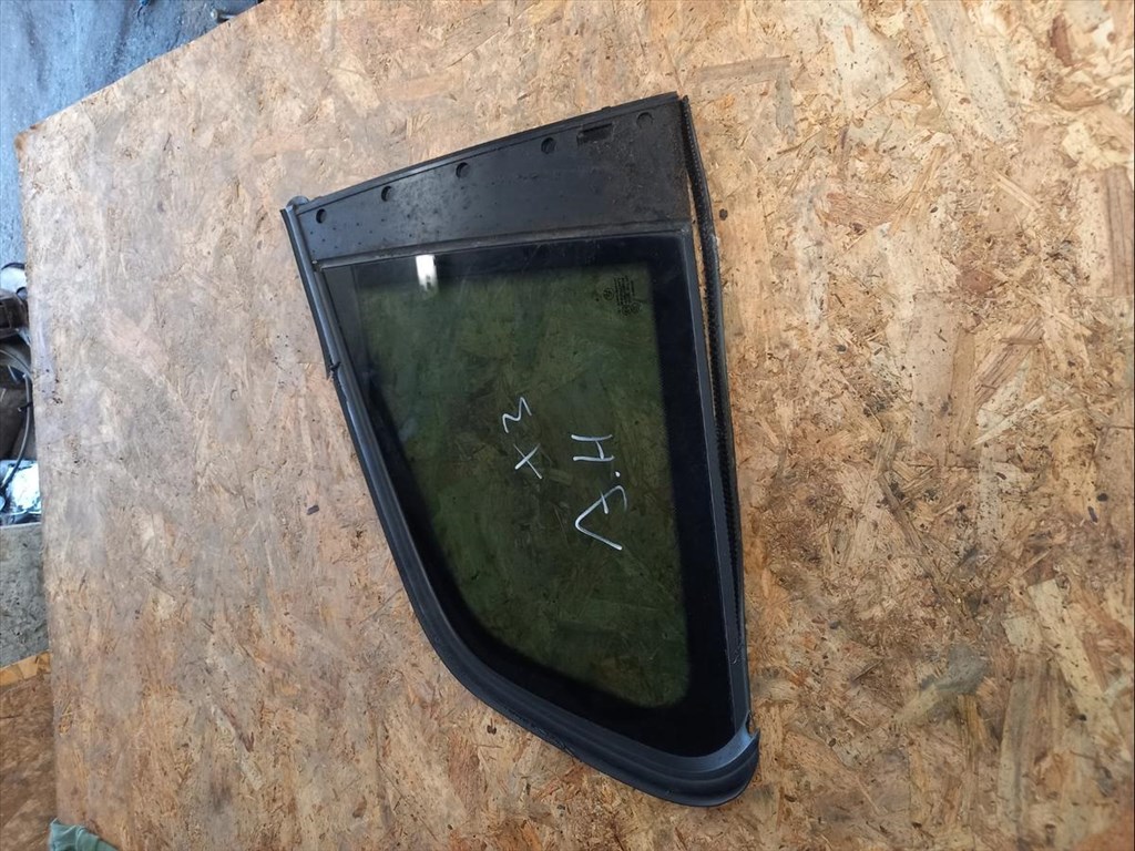 BMW X3  E83 (2004-2010)  Jobb  C Oszlop Oldalablak Üveg 1. kép